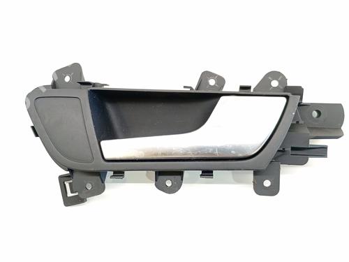 Used Rear right interior door handle Rear right interior door handle 37154684 37154684