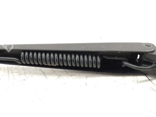 Front windshield wiper arm SUZUKI GRAND VITARA II (JT, TE, TD) 1.9 DDiS (JB419WD, JB419XD) | BP29915897C143 