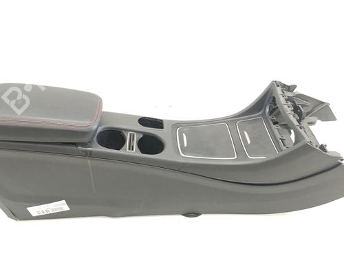 Middle console MERCEDES-BENZ CLA Coupe (C117) CLA 200 (117.343) | BP32530099I22 - Image 2
