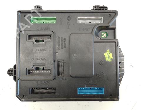 Used Fuse box RENAULT FLUENCE (L3_) 1.5 dCi (L30B) (106 hp) 29310125