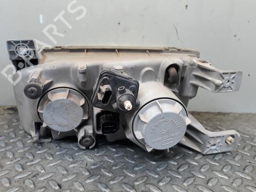 Right headlight HYUNDAI TRAJET (FO) 2.0 | BP9540973C29 