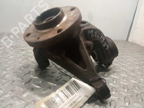 Used Left front steering knuckle PEUGEOT 306 Hatchback (7A, 7C, N3, N5) [1993-2003]  3041902