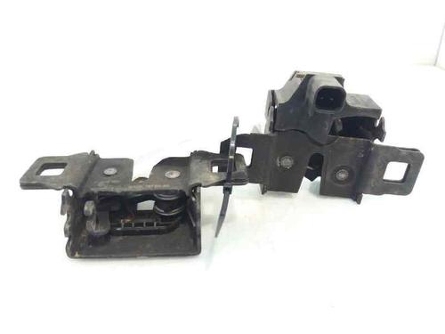 Used Hood lock Hood lock LAND ROVER DISCOVERY III (L319) 2.7 TD 4x4 (190 hp) 8783215 8783215