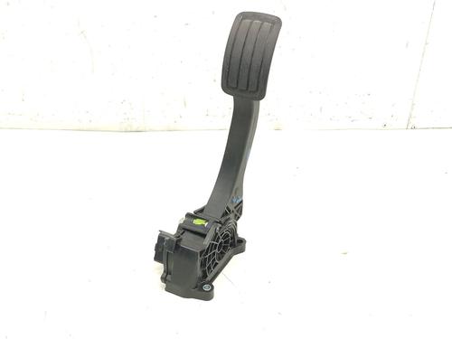 pedal-peugeot-rifter-2018-32301602 main image