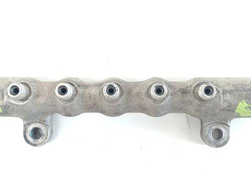 Injection rail TOYOTA RAV 4 III (_A3_) 2.2 D 4WD (ALA30_, ALA30R) | BP29433021M98 