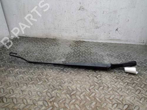 Used Front windshield wiper arm VW GOLF IV (1J1) 1.6 (102 hp) 16656351