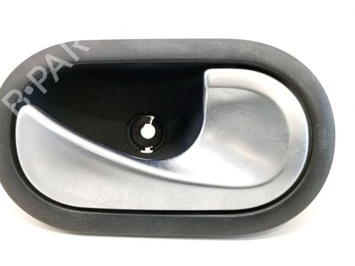 Used Front right interior door handle Front right interior door handle 37219511 37219511