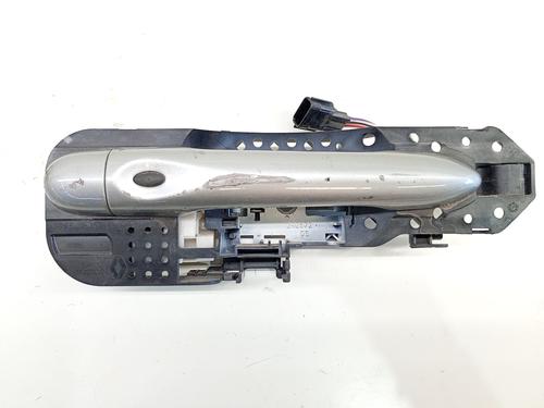 front-right-exterior-door-handle-renault-megane-iv-grandtour-k9amn_-2016-37427578 main image