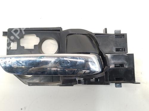 Used Front right interior door handle Front right interior door handle HONDA HR-V (RU) 1.6 i-DTEC (RU8) (120 hp) 33401061 33401061