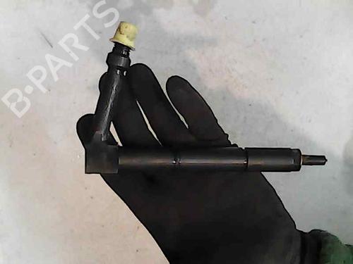 Used Injector NISSAN ALMERA TINO (V10) 2.2 dCi (115 hp) 3034316