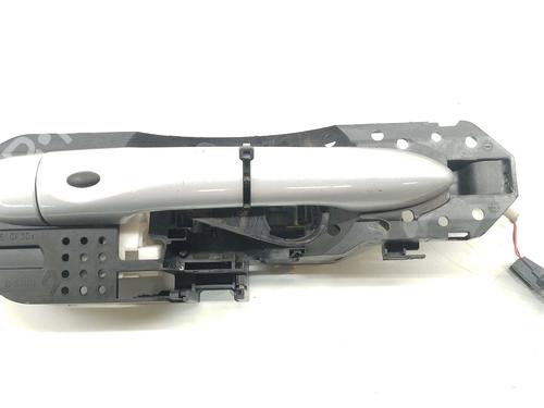 rear-right-exterior-door-handle-renault-megane-iii-hatchback-bz01_-b3_-2008-33294178 main image
