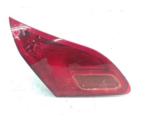 left-tailgate-light-opel-astra-j-p10-1222211-2009-2010-2011-2012-2013-2014-2015-2016-6635001 main image