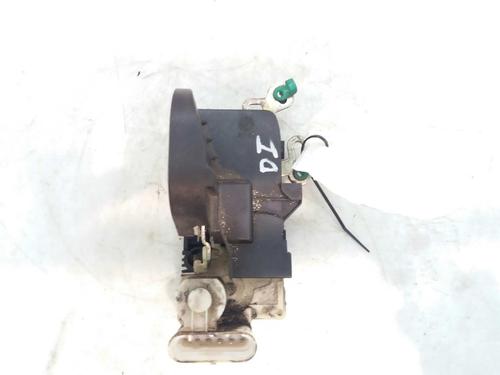 Fechadura frente esquerda ALFA ROMEO 147 (937_) 1.6 16V T.SPARK ECO (937.AXA1A, 937.BXA1A) (105 hp) 3083028