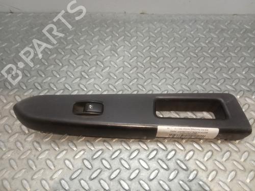 Used Right front window switch KIA RIO I Hatchback (DC) [2000-2006]  3051250