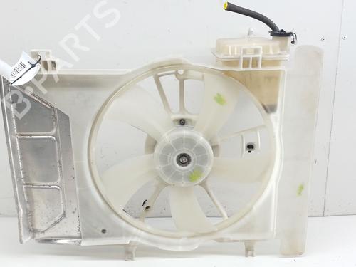 Køleventilator elektrisk TOYOTA YARIS (_P1_) 1.3 (SCP12_, SCP13_, SCP12R, SCP13R) (87 hp) 29260465