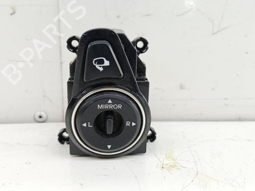 Comando specchietti Comando specchietti HYUNDAI i40 I (VF) 1.7 CRDI (141 hp) 34477137 34477137