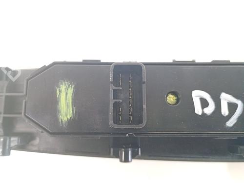 Right front window switch KIA SPORTAGE IV (QL, QLE) 1.7 CRDi | BP37421818I26 - Image 6