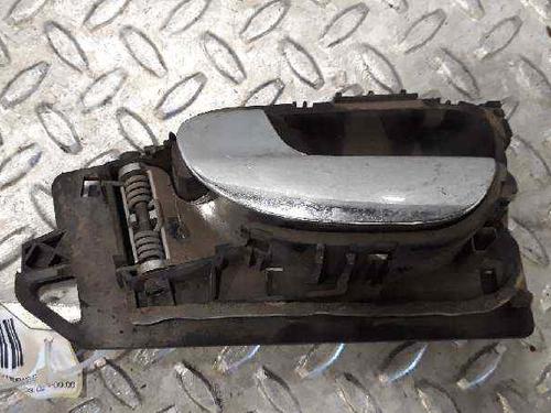 Used Front left interior door handle Front left interior door handle PEUGEOT 207 (WA_, WC_) 1.6 16V (109 hp) 3220238 3220238