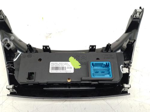 Climate control PEUGEOT 2008 II (UD_, US_, UY_, UJ_, UR_, UC_) 1.2 PureTech 130 (USHNS, URHNS) | BP29638239I5