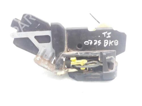 Rear left lock HYUNDAI SANTA FÉ I (SM) 2.0 CRDi | BP4687486C100 