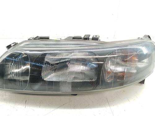 Faro izquierdo VOLVO S60 I (384) D5 (163 hp) 29568628