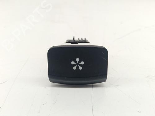 Used Switch RENAULT MEGANE IV Hatchback (B9A/M/N_) 1.5 dCi 110 (B9A3) (110 hp) 30274083