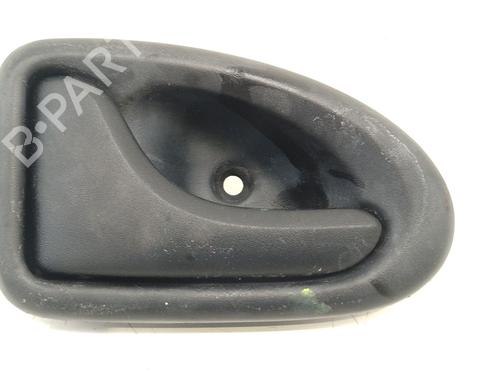 Used Front left interior door handle RENAULT MASTER II Van (FD) 2.5 dCi 120 (115 hp) 25792591