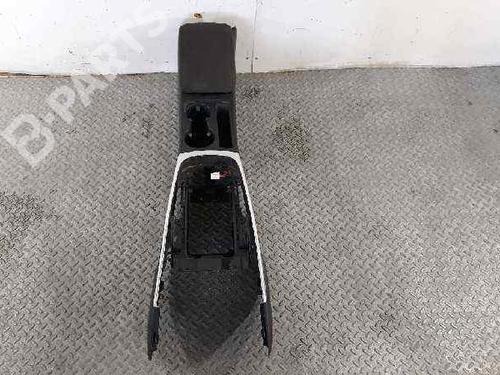 Used Armrest / Center console Armrest / Center console AUDI A5 (8T3) 2.7 TDI (190 hp) 7154711 7154711