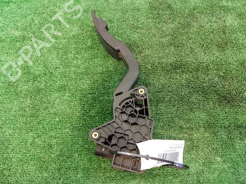 Used Pedal RENAULT LAGUNA III (BT0/1) 1.5 dCi (BT00, BT0A, BT0T, BT1J) (110 hp) 17511606