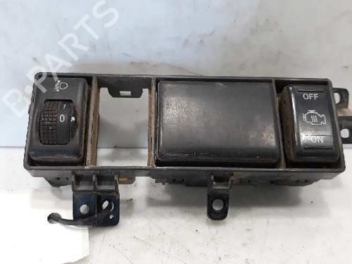 Used Headlight switch Headlight switch NISSAN NAVARA NP300 (D40) 2.5 dCi (144 hp) 14233345 14233345