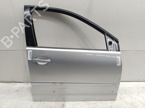 right-front-door-vw-polo-iv-9n_-9a_-2001-2002-2003-2004-2005-2006-2007-2008-2009-2010-2011-2012-2013-2014-31829070 main image