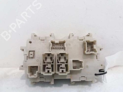 Used Fuse box NISSAN PATHFINDER III (R51) 2.5 dCi (174 hp) 4656384