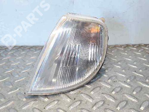 Used Left front indicator Left front indicator CITROËN SAXO (S0, S1) [1996-2004] 7533880 7533880