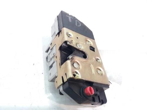 Rear right lock PEUGEOT 406 (8B) 2.0 HDI 110 | BP3066321C99 
