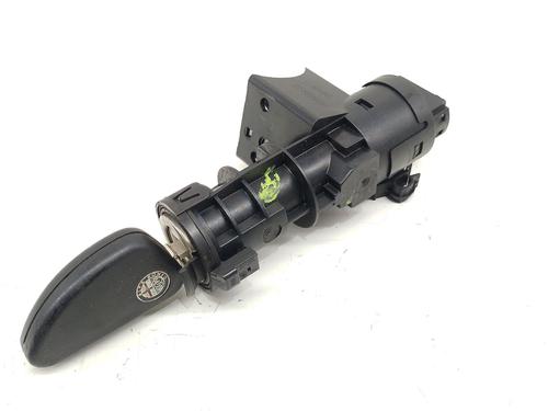 Used Ignition barrel ALFA ROMEO 147 (937_) 1.6 16V T.SPARK ECO (937.AXA1A, 937.BXA1A) (105 hp) 32316808