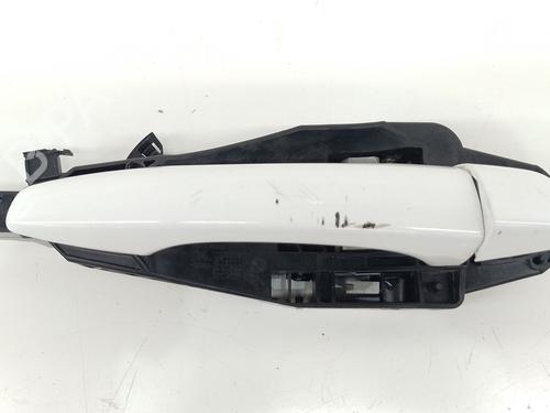 Used Rear right exterior door handle Rear right exterior door handle PEUGEOT 208 II (UB_, UP_, UW_, UJ_) 1.2 PureTech 100 (101 hp) 33856775 33856775