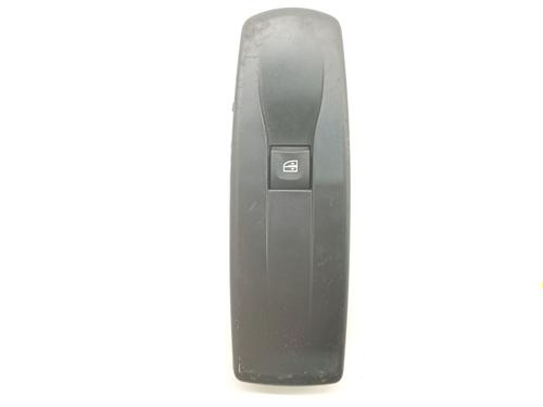 Used Right front window switch Right front window switch RENAULT LAGUNA III (BT0/1) 2.0 dCi (BT01, BT08, BT09, BT0E, BT0K, BT12, BT1C, BT1D,... (150 hp) 40595886 40595886