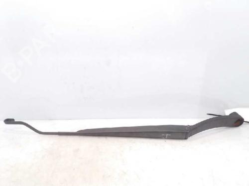 Used Front windshield wiper arm KIA CARENS II MPV (FJ) [2002-2013]  4818539
