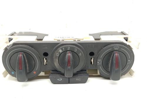 Used Climate control SEAT IBIZA IV (6J5, 6P1) 1.6 TDI (90 hp) 29638232