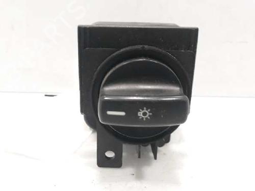 Used Headlight switch MERCEDES-BENZ A-CLASS (W169) A 160 CDI (169.006, 169.306) (82 hp) 4935946