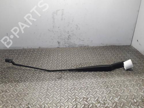 Used Front windshield wiper arm SEAT ATECA (KH7, KHP) 1.0 TSI (115 hp) 15691157