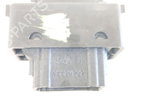 Right front window switch PEUGEOT PARTNER Box Body/MPV 1.6 HDi 16V | BP38704308I26 - Image 4