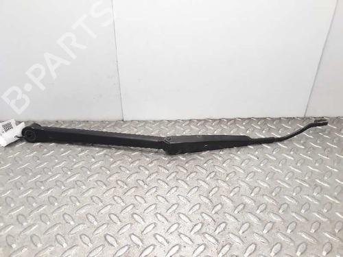 Used Front windshield wiper arm LEXUS GS (_S16_) 430 (UZS161_, UZS161R) (283 hp) 7171069