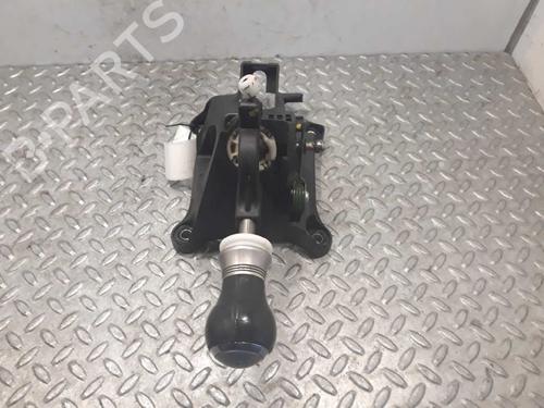 Used Gear lever TOYOTA AURIS (_E15_) [2006-2012]  7433657