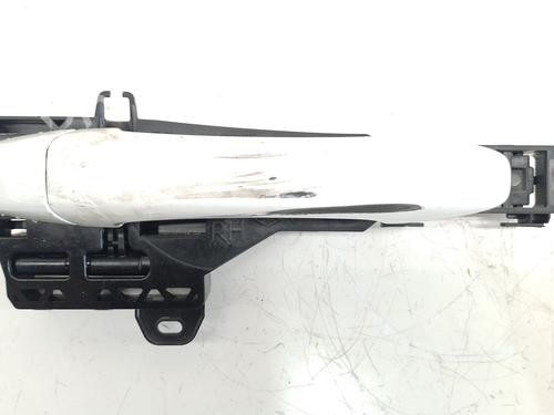Used Front right exterior door handle Front right exterior door handle RENAULT CAPTUR II (HF_) TCe 90 (HFM6) (91 hp) 34158631 34158631