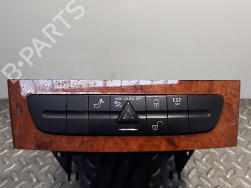 Warnblinkschalter für MERCEDES-BENZ E-CLASS (W211) [2002-2009]  8243110