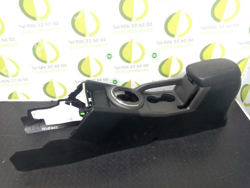 Armrest / Center console KIA SPORTAGE III (SL) 1.7 CRDi | BP7154570I20