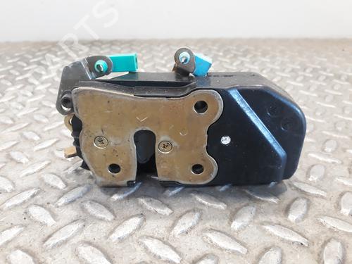 Used Front left lock CHRYSLER VOYAGER IV (RG, RS) [1999-2008]  10057474