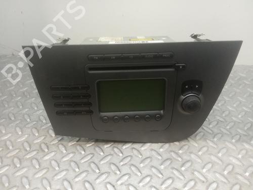 Used Radio SEAT LEON (1P1) 2.0 TDI 16V (140 hp) 10055002