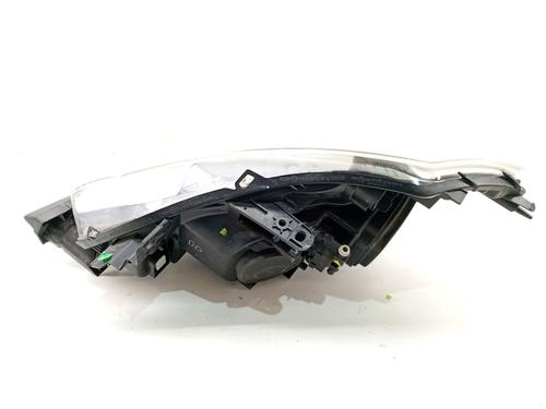 right-headlight-renault-clio-iii-br01-cr01-2005-2006-2007-2008-2009-2010-2011-2012-2013-2014-39648663 main image